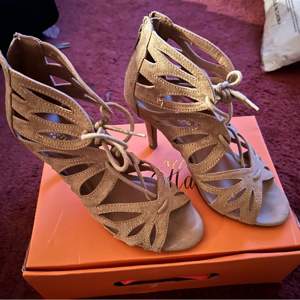 Front tie up shoes